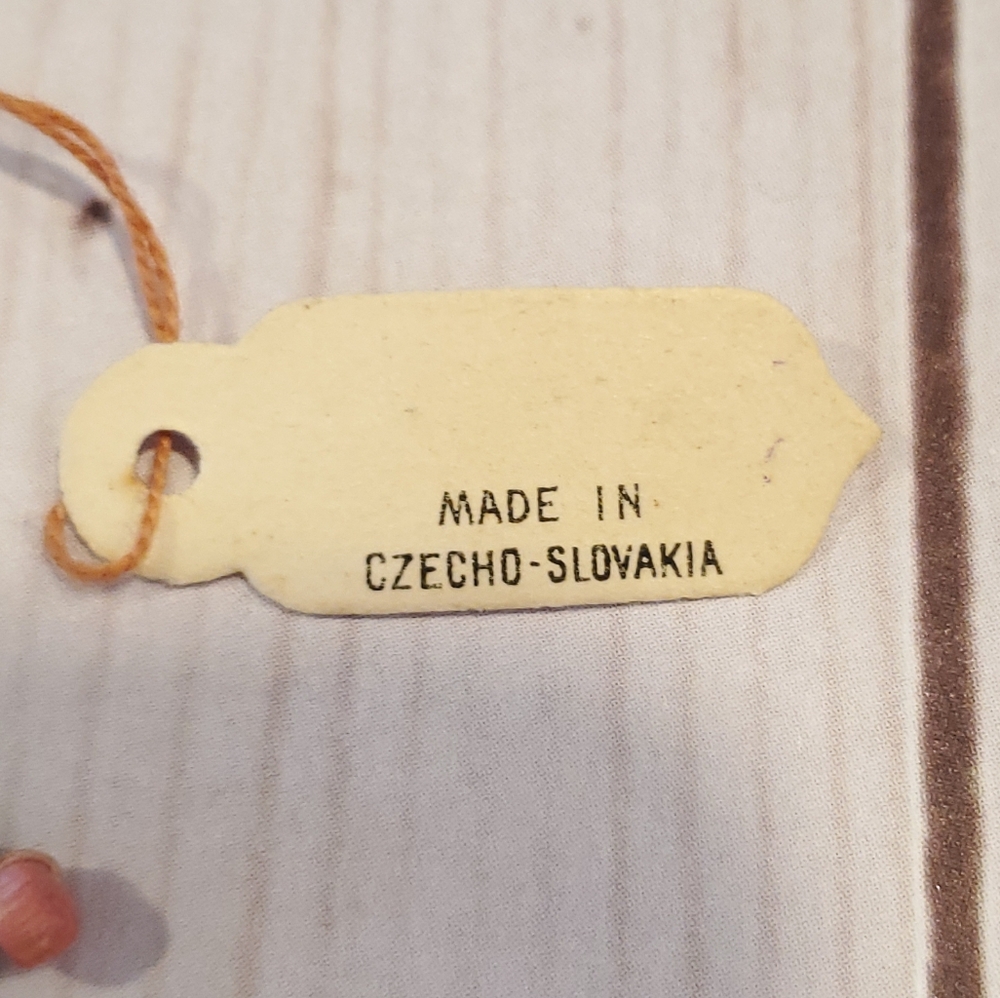 Vintage Wooden People Ornaments - Picture 8 of 11